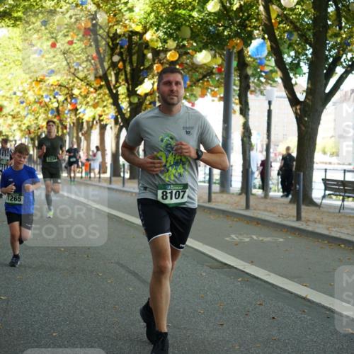 07.09.2025 - BARMER Alsterlauf Yannick Fuchs http://msf.ph/oto/8794421 07.09.2025 11:42:21 Laufen 6396, 1265, 1257, 8107, 10 meine-sportfotos.de