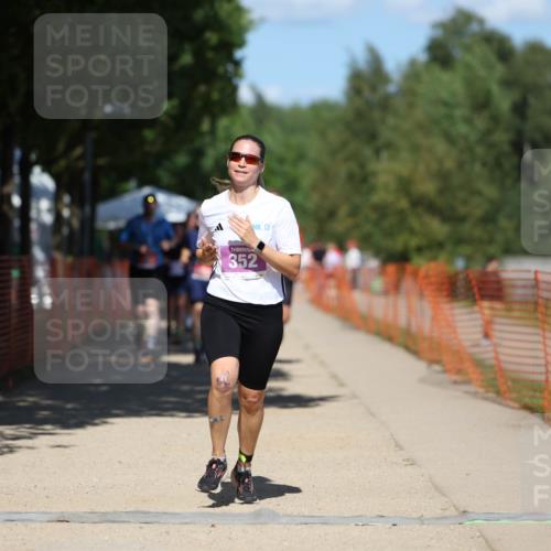 07.09.2025 - 19. Norderstedt Triathlon Michael Strokosch http://msf.ph/oto/8794490 07.09.2025 13:48:04 Laufen 316, 352 meine-sportfotos.de