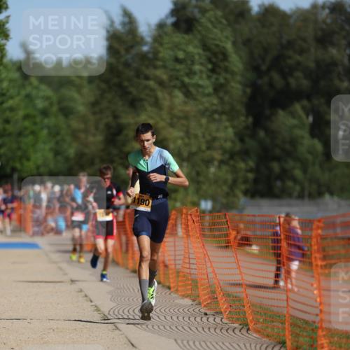 07.09.2025 - 19. Norderstedt Triathlon Michael Strokosch http://msf.ph/oto/8794512 07.09.2025 11:51:09 Laufen 1190 meine-sportfotos.de