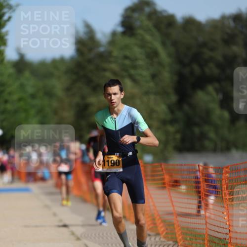 07.09.2025 - 19. Norderstedt Triathlon Michael Strokosch http://msf.ph/oto/8794515 07.09.2025 11:51:11 Laufen 1190, 1207 meine-sportfotos.de