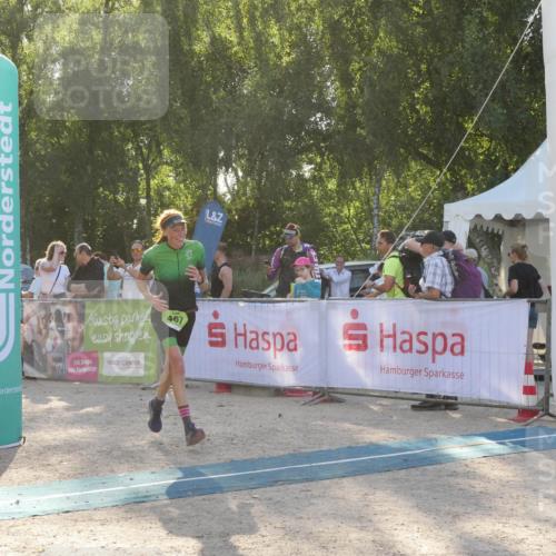 07.09.2025 - 19. Norderstedt Triathlon Zöllner http://msf.ph/oto/8794520 07.09.2025 16:48:57 Ziel 467, 1093, 1575 meine-sportfotos.de