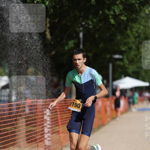 07.09.2025 - 19. Norderstedt Triathlon Michael Strokosch http://msf.ph/oto/8794530 07.09.2025 11:51:13 Laufen 1190, 1198, 1207 meine-sportfotos.de