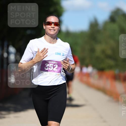 07.09.2025 - 19. Norderstedt Triathlon Michael Strokosch http://msf.ph/oto/8794531 07.09.2025 13:48:06 Laufen 153, 316, 334, 352, 1292 meine-sportfotos.de