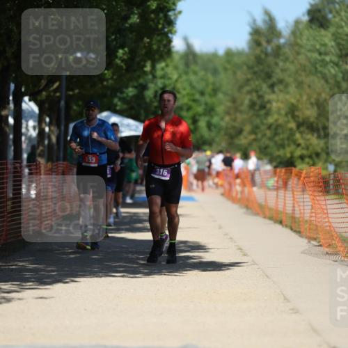 07.09.2025 - 19. Norderstedt Triathlon Michael Strokosch http://msf.ph/oto/8794537 07.09.2025 13:48:07 Laufen 153, 316, 334, 352, 1292 meine-sportfotos.de