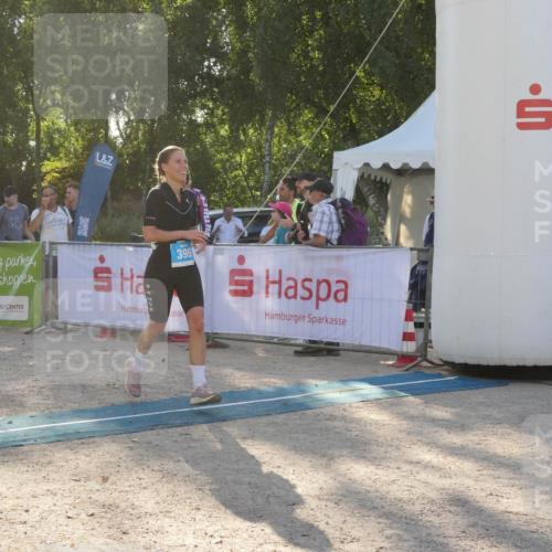 07.09.2025 - 19. Norderstedt Triathlon Zöllner http://msf.ph/oto/8794545 07.09.2025 16:49:06 Ziel 399, 1575, 1589 meine-sportfotos.de