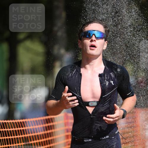 07.09.2025 - 19. Norderstedt Triathlon Michael Strokosch http://msf.ph/oto/8794586 07.09.2025 11:51:22 Laufen 152, 1198, 1207 meine-sportfotos.de