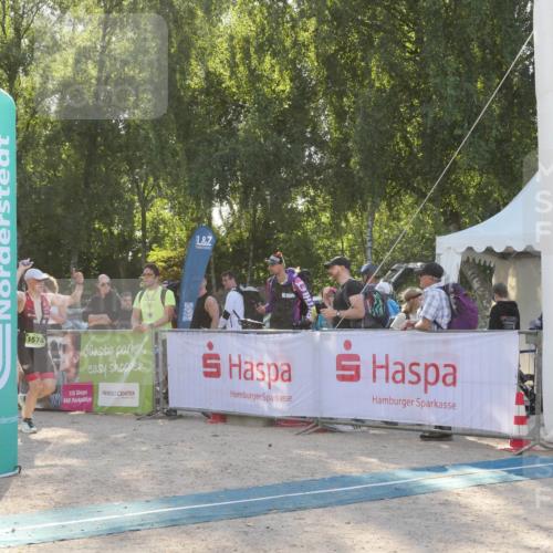 07.09.2025 - 19. Norderstedt Triathlon Zöllner http://msf.ph/oto/8794628 07.09.2025 16:49:40 Ziel 1574 meine-sportfotos.de