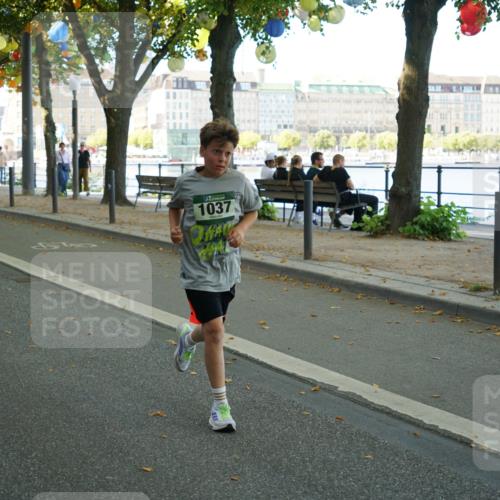07.09.2025 - BARMER Alsterlauf Yannick Fuchs http://msf.ph/oto/8794629 07.09.2025 11:42:37 Laufen 1037 meine-sportfotos.de
