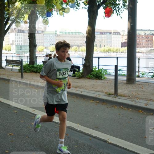 07.09.2025 - BARMER Alsterlauf Yannick Fuchs http://msf.ph/oto/8794642 07.09.2025 11:42:38 Laufen 1037 meine-sportfotos.de