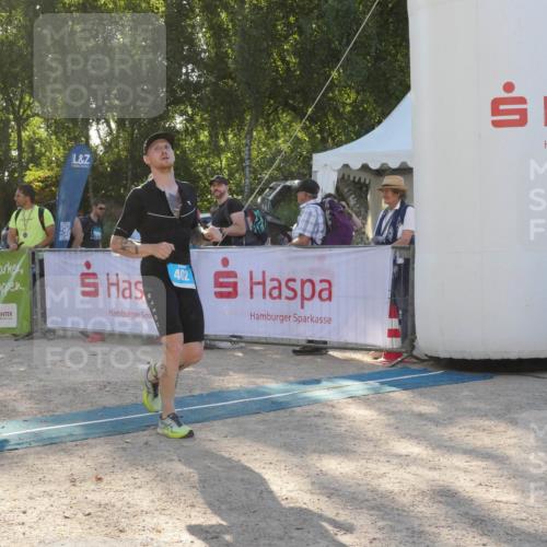 07.09.2025 - 19. Norderstedt Triathlon Zöllner http://msf.ph/oto/8794651 07.09.2025 16:49:53 Ziel 402, 464, 1556 meine-sportfotos.de