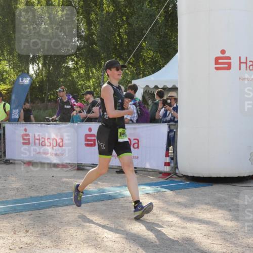 07.09.2025 - 19. Norderstedt Triathlon Zöllner http://msf.ph/oto/8794675 07.09.2025 16:50:12 Ziel 1058, 1096, 1607 meine-sportfotos.de