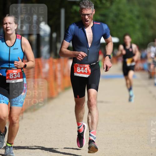 07.09.2025 - 19. Norderstedt Triathlon Michael Strokosch http://msf.ph/oto/8794704 07.09.2025 11:51:41 Laufen 834, 844, 1152, 1181, 1194 meine-sportfotos.de