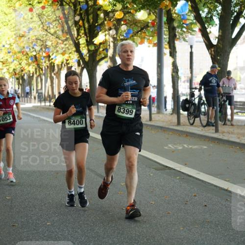 07.09.2025 - BARMER Alsterlauf Yannick Fuchs http://msf.ph/oto/8794736 07.09.2025 11:42:51 Laufen 1053, 8400, 25, 8399 meine-sportfotos.de