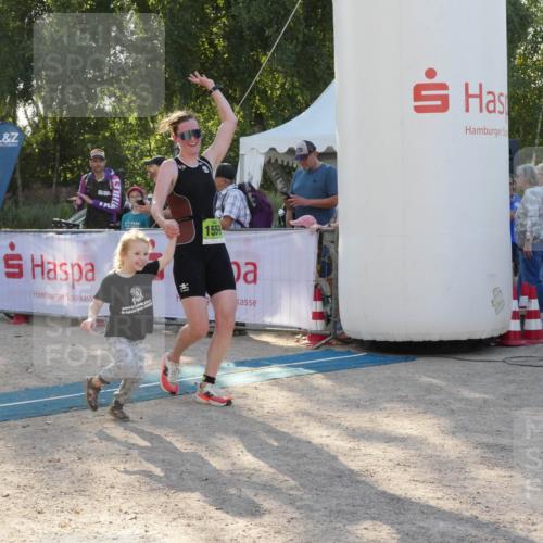 07.09.2025 - 19. Norderstedt Triathlon Zöllner http://msf.ph/oto/8794737 07.09.2025 16:51:02 Ziel 416, 1061, 1424, 1559 meine-sportfotos.de