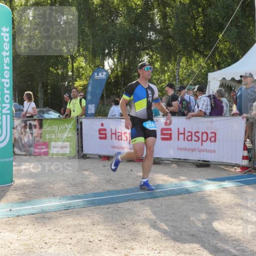 07.09.2025 - 19. Norderstedt Triathlon Zöllner http://msf.ph/oto/8794757 07.09.2025 16:51:06 Ziel 416, 1061, 1424, 1559 meine-sportfotos.de