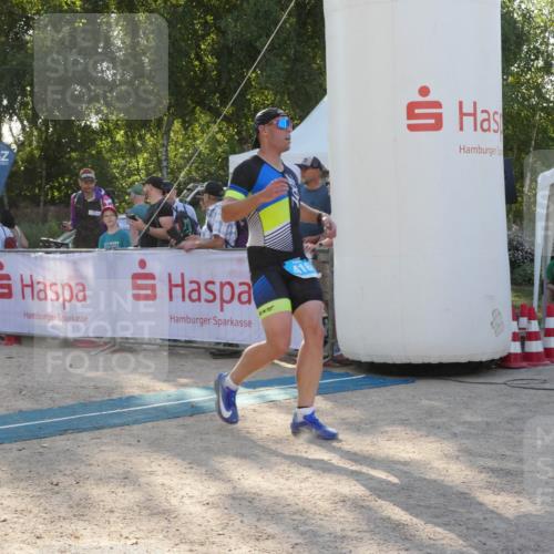 07.09.2025 - 19. Norderstedt Triathlon Zöllner http://msf.ph/oto/8794763 07.09.2025 16:51:07 Ziel 416, 1061, 1424, 1559 meine-sportfotos.de