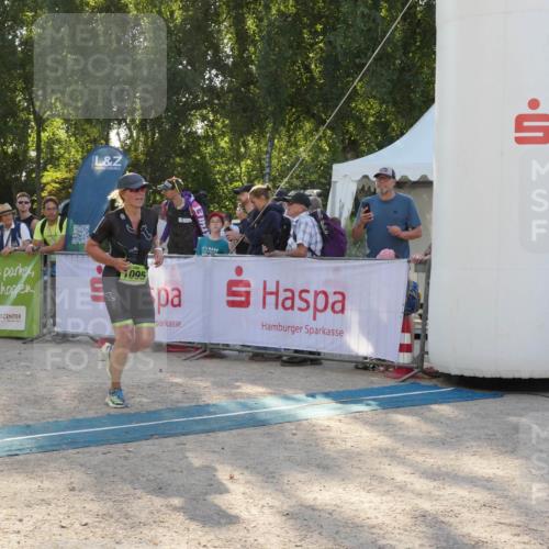 07.09.2025 - 19. Norderstedt Triathlon Zöllner http://msf.ph/oto/8794769 07.09.2025 16:51:39 Ziel 1095 meine-sportfotos.de