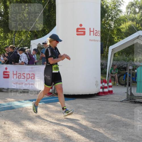 07.09.2025 - 19. Norderstedt Triathlon Zöllner http://msf.ph/oto/8794775 07.09.2025 16:51:40 Ziel 1095 meine-sportfotos.de