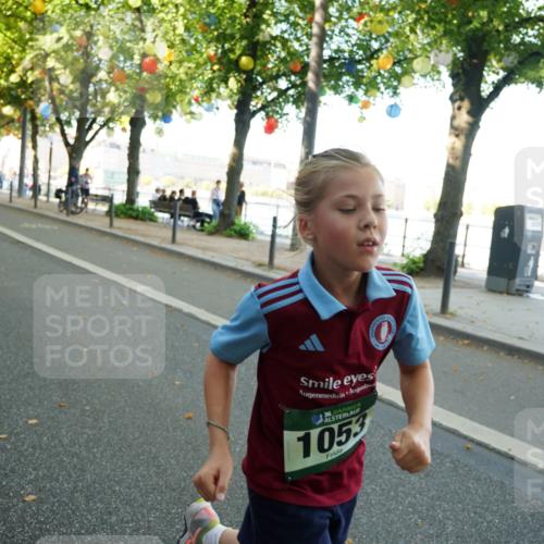 07.09.2025 - BARMER Alsterlauf Yannick Fuchs http://msf.ph/oto/8794777 07.09.2025 11:42:54 Laufen 1053 meine-sportfotos.de
