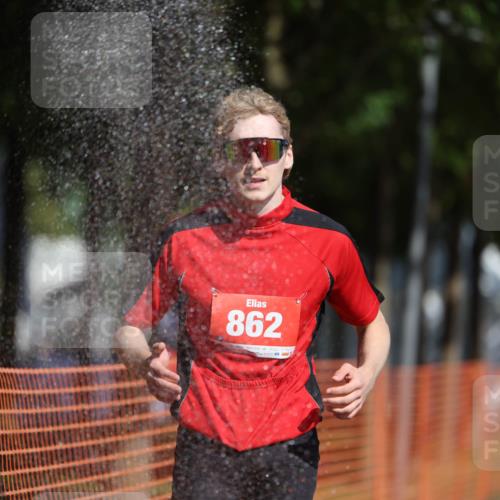 07.09.2025 - 19. Norderstedt Triathlon Michael Strokosch http://msf.ph/oto/8794788 07.09.2025 11:51:55 Laufen 862, 1170, 1206 meine-sportfotos.de