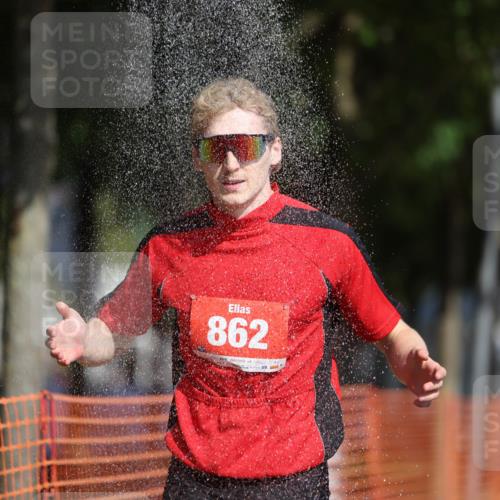 07.09.2025 - 19. Norderstedt Triathlon Michael Strokosch http://msf.ph/oto/8794792 07.09.2025 11:51:55 Laufen 862, 1170, 1206 meine-sportfotos.de