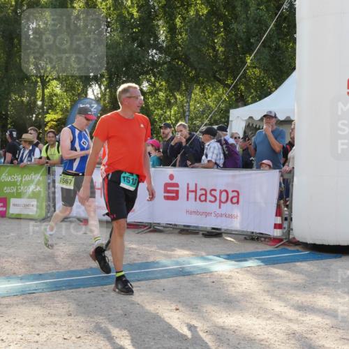 07.09.2025 - 19. Norderstedt Triathlon Zöllner http://msf.ph/oto/8794799 07.09.2025 16:52:01 Ziel 431, 1084, 1092, 1513, 1567 meine-sportfotos.de