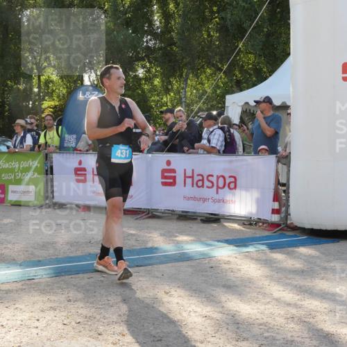 07.09.2025 - 19. Norderstedt Triathlon Zöllner http://msf.ph/oto/8794818 07.09.2025 16:52:06 Ziel 431, 1092, 1567 meine-sportfotos.de