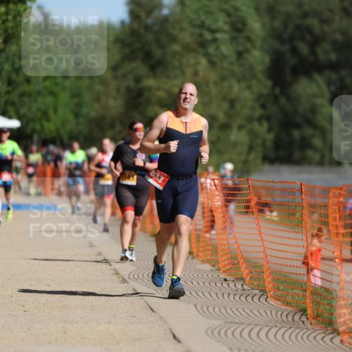 07.09.2025 - 19. Norderstedt Triathlon Michael Strokosch http://msf.ph/oto/8794831 07.09.2025 11:52:04 Laufen 833 meine-sportfotos.de