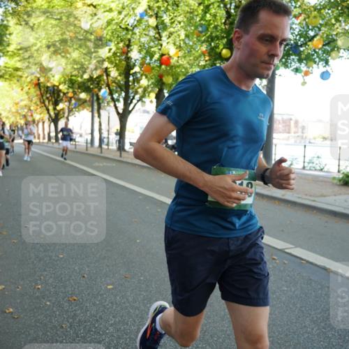 07.09.2025 - BARMER Alsterlauf Yannick Fuchs http://msf.ph/oto/8794838 07.09.2025 11:43:11 Laufen 136 meine-sportfotos.de