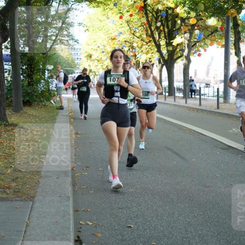 07.09.2025 - BARMER Alsterlauf Yannick Fuchs http://msf.ph/oto/8794853 07.09.2025 11:43:12 Laufen 8223, 107, 31, 180, 1146 meine-sportfotos.de