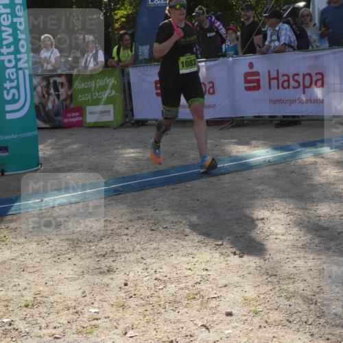 07.09.2025 - 19. Norderstedt Triathlon Zöllner http://msf.ph/oto/8794900 07.09.2025 16:54:26 Ziel 1083 meine-sportfotos.de