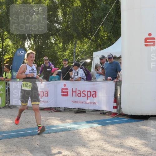 07.09.2025 - 19. Norderstedt Triathlon Zöllner http://msf.ph/oto/8794913 07.09.2025 16:54:35 Ziel 1104 meine-sportfotos.de