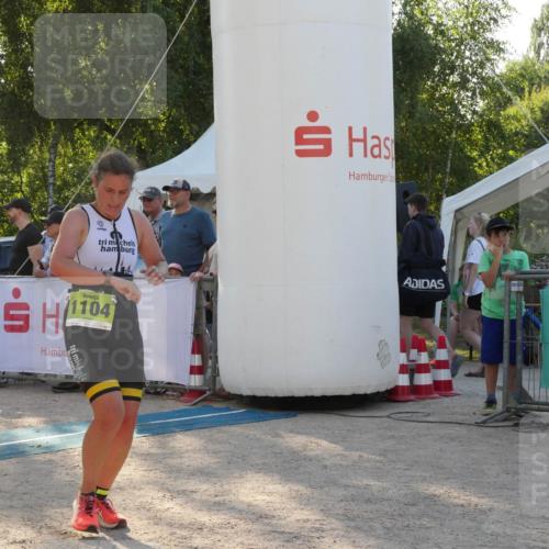 07.09.2025 - 19. Norderstedt Triathlon Zöllner http://msf.ph/oto/8794920 07.09.2025 16:54:36 Ziel 1104 meine-sportfotos.de