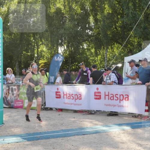 07.09.2025 - 19. Norderstedt Triathlon Zöllner http://msf.ph/oto/8794922 07.09.2025 16:54:44 Ziel 453 meine-sportfotos.de