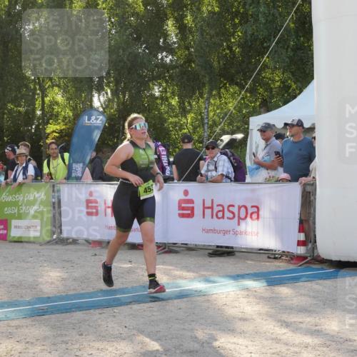 07.09.2025 - 19. Norderstedt Triathlon Zöllner http://msf.ph/oto/8794928 07.09.2025 16:54:45 Ziel 453 meine-sportfotos.de