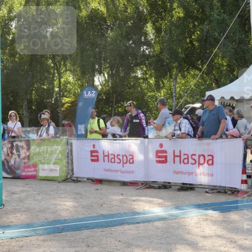 07.09.2025 - 19. Norderstedt Triathlon Zöllner http://msf.ph/oto/8794965 07.09.2025 16:55:34 Ziel 1057 meine-sportfotos.de