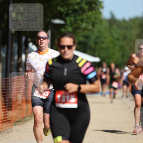 07.09.2025 - 19. Norderstedt Triathlon Michael Strokosch http://msf.ph/oto/8794991 07.09.2025 12:15:31 Laufen 807, 1253, 1305, 1315, 1358 meine-sportfotos.de