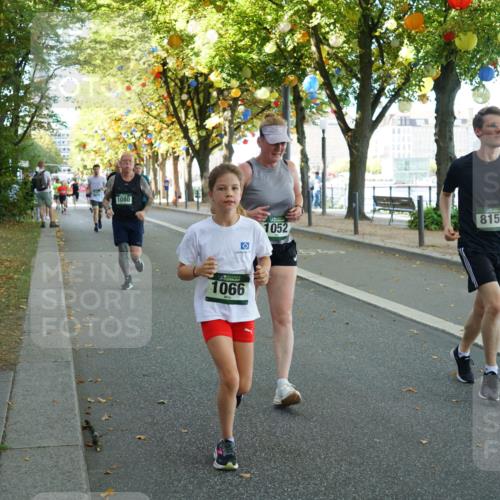 07.09.2025 - BARMER Alsterlauf Yannick Fuchs http://msf.ph/oto/8795016 07.09.2025 11:43:25 Laufen 1080, 1066, 1052, 8150, 470 meine-sportfotos.de