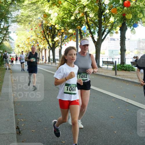07.09.2025 - BARMER Alsterlauf Yannick Fuchs http://msf.ph/oto/8795028 07.09.2025 11:43:26 Laufen 1066, 1052, 8150 meine-sportfotos.de