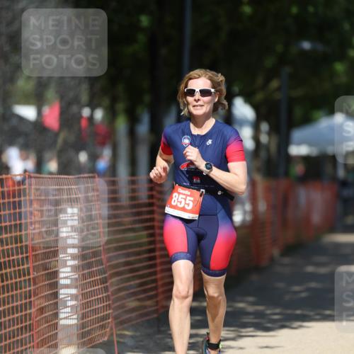 07.09.2025 - 19. Norderstedt Triathlon Michael Strokosch http://msf.ph/oto/8795052 07.09.2025 13:49:28 Laufen 855 meine-sportfotos.de