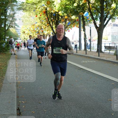 07.09.2025 - BARMER Alsterlauf Yannick Fuchs http://msf.ph/oto/8795053 07.09.2025 11:43:27 Laufen 1167, 119, 108 meine-sportfotos.de