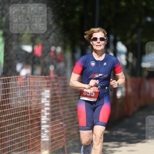 07.09.2025 - 19. Norderstedt Triathlon Michael Strokosch http://msf.ph/oto/8795059 07.09.2025 13:49:29 Laufen 855 meine-sportfotos.de
