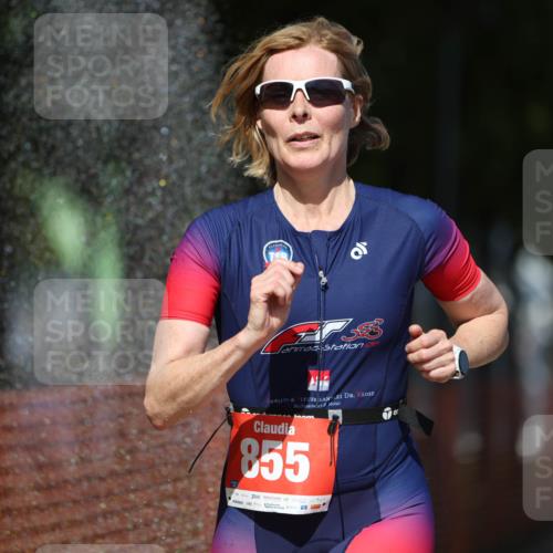 07.09.2025 - 19. Norderstedt Triathlon Michael Strokosch http://msf.ph/oto/8795094 07.09.2025 13:49:31 Laufen 855 meine-sportfotos.de