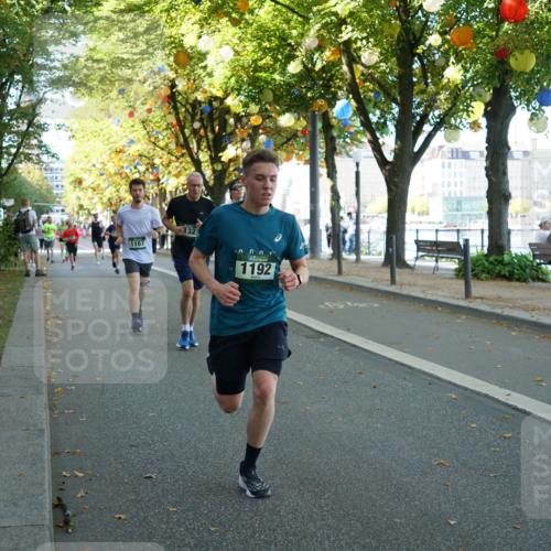07.09.2025 - BARMER Alsterlauf Yannick Fuchs http://msf.ph/oto/8795099 07.09.2025 11:43:29 Laufen 1167, 1327, 1192 meine-sportfotos.de