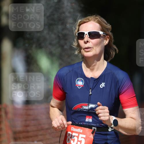 07.09.2025 - 19. Norderstedt Triathlon Michael Strokosch http://msf.ph/oto/8795101 07.09.2025 13:49:31 Laufen 855 meine-sportfotos.de