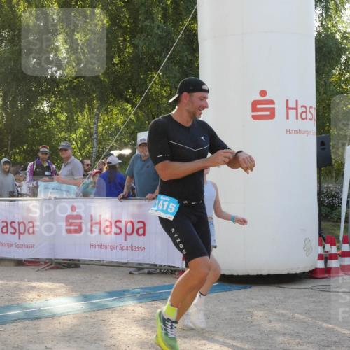 07.09.2025 - 19. Norderstedt Triathlon Zöllner http://msf.ph/oto/8795123 07.09.2025 16:57:55 Ziel 1415, 1516 meine-sportfotos.de
