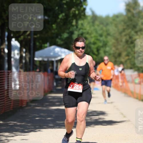 07.09.2025 - 19. Norderstedt Triathlon Michael Strokosch http://msf.ph/oto/8795144 07.09.2025 13:49:42 Laufen 332, 1353 meine-sportfotos.de