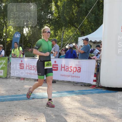 07.09.2025 - 19. Norderstedt Triathlon Zöllner http://msf.ph/oto/8795153 07.09.2025 16:58:23 Ziel 465 meine-sportfotos.de