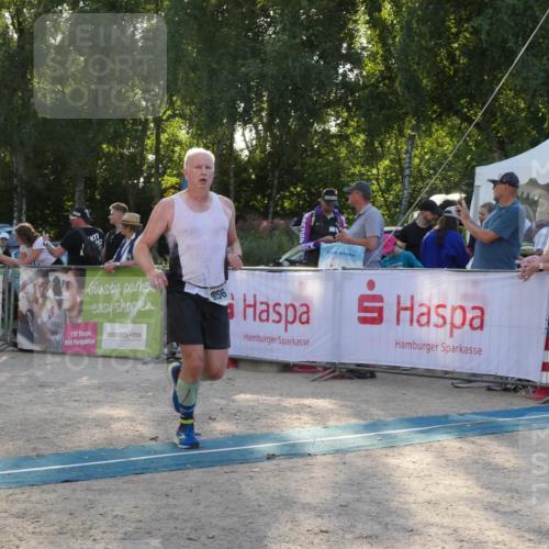 07.09.2025 - 19. Norderstedt Triathlon Zöllner http://msf.ph/oto/8795162 07.09.2025 16:58:37 Ziel 956 meine-sportfotos.de