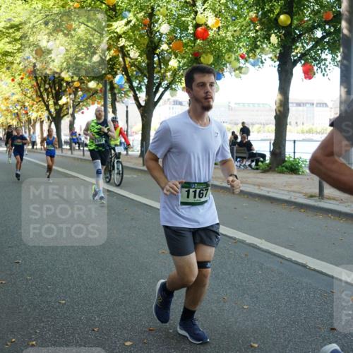 07.09.2025 - BARMER Alsterlauf Yannick Fuchs http://msf.ph/oto/8795178 07.09.2025 11:43:33 Laufen 1082, 1167, 16, 113 meine-sportfotos.de